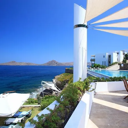 Apartments near the sea 얄리카베크